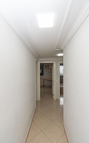 Apartamento para alugar com 200m², 3 quartos e 2 vagas Apartamento para alugar com 200m², 3 quartos e 2 vagasCorredor