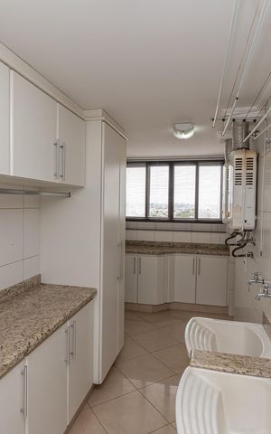 Apartamento para alugar com 200m², 3 quartos e 2 vagas Apartamento para alugar com 200m², 3 quartos e 2 vagasÁrea de Serviço