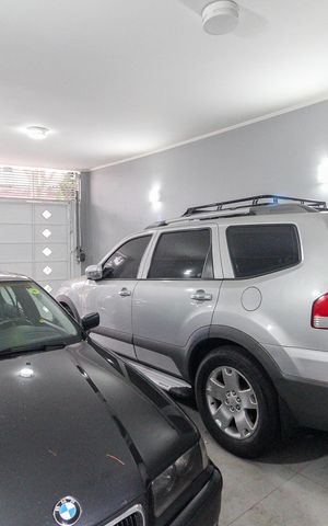 Casa à venda com 175m², 3 quartos e 3 vagas Casa à venda com 175m², 3 quartos e 3 vagasGaragem
