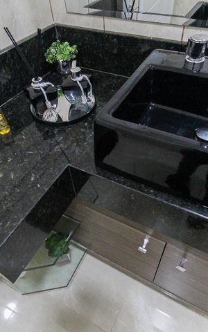 Casa à venda com 175m², 3 quartos e 3 vagas Casa à venda com 175m², 3 quartos e 3 vagasBanheiro Social 2