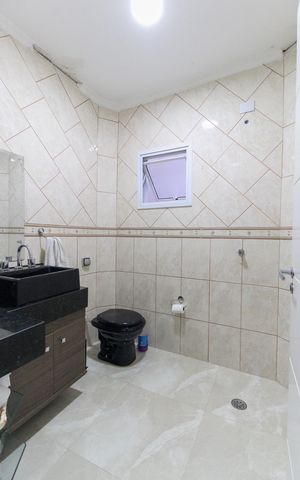 Casa à venda com 175m², 3 quartos e 3 vagas Casa à venda com 175m², 3 quartos e 3 vagasBanheiro Social 2