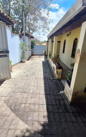 Casa à venda com 255m², 4 quartos e 4 vagas