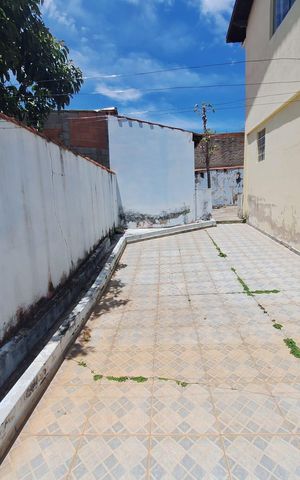 Casa à venda com 255m², 4 quartos e 4 vagas