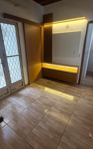 Casa à venda com 95m², 2 quartos e sem vaga