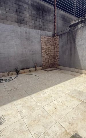 Casa à venda com 95m², 2 quartos e sem vaga