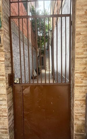 Casa à venda com 95m², 2 quartos e sem vaga