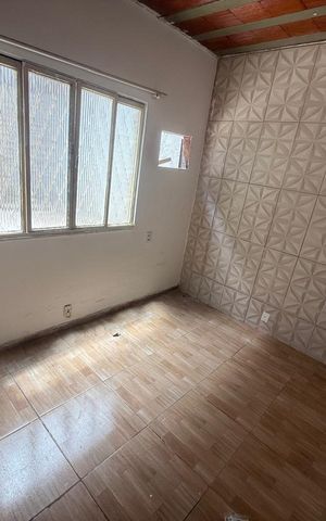 Casa à venda com 95m², 2 quartos e sem vaga