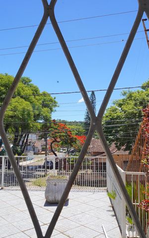 Casa à venda com 240m², 5 quartos e 2 vagasSala-Vista