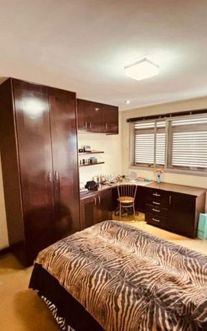 Apartamento à venda com 182m², 4 quartos e 2 vagas