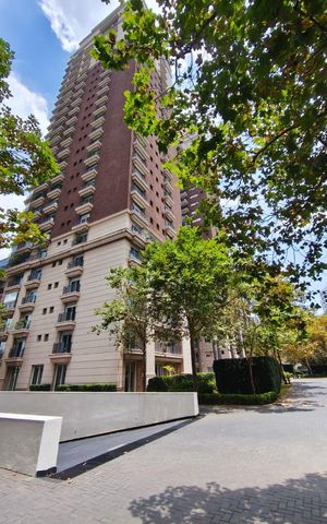 Apartamento à venda com 236m², 2 quartos e 5 vagas Apartamento à venda com 236m², 2 quartos e 5 vagasFachada