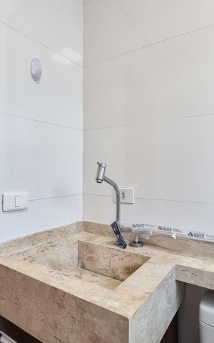 Apartamento à venda com 65m², 2 quartos e 1 vaga Apartamento à venda com 65m², 2 quartos e 1 vagaBanheiro Social