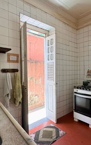 Casa à venda com 298m², 5 quartos e 3 vagas Casa à venda com 298m², 5 quartos e 3 vagasCozinha
