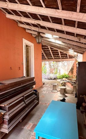 Casa à venda com 298m², 5 quartos e 3 vagas Casa à venda com 298m², 5 quartos e 3 vagasÁrea comum