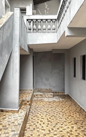 Casa à venda com 210m², 6 quartos e 1 vaga Casa à venda com 210m², 6 quartos e 1 vagaCasa 3 - Área de serviço
