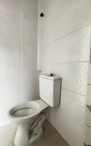 Casa à venda com 210m², 6 quartos e 1 vaga Casa à venda com 210m², 6 quartos e 1 vagaCasa 1 - Banheiro