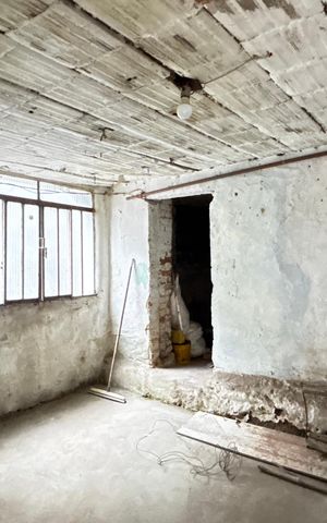 Casa à venda com 210m², 6 quartos e 1 vaga Casa à venda com 210m², 6 quartos e 1 vagaCasa 3 - Depósito