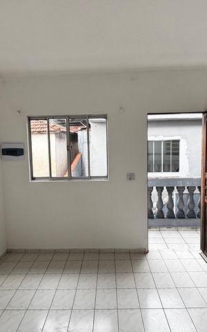 Casa à venda com 210m², 6 quartos e 1 vaga Casa à venda com 210m², 6 quartos e 1 vagaCasa 2 - Sala