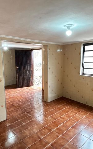Casa à venda com 210m², 6 quartos e 1 vaga Casa à venda com 210m², 6 quartos e 1 vagaCasa 3 - Cozinha