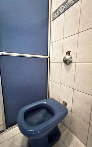 Casa à venda com 210m², 6 quartos e 1 vaga Casa à venda com 210m², 6 quartos e 1 vagaCasa 3 - Banheiro