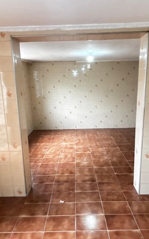 Casa à venda com 210m², 6 quartos e 1 vaga Casa à venda com 210m², 6 quartos e 1 vagaCasa 3 - Cozinha