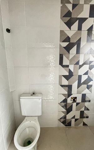 Casa à venda com 210m², 6 quartos e 1 vaga Casa à venda com 210m², 6 quartos e 1 vagaCasa 1 - Banheiro