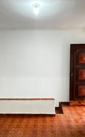 Casa à venda com 210m², 6 quartos e 1 vaga Casa à venda com 210m², 6 quartos e 1 vagaCasa 3 - Sala