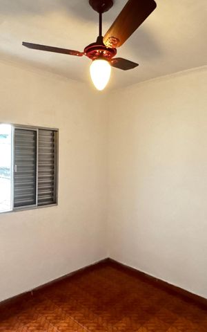 Casa à venda com 210m², 6 quartos e 1 vaga Casa à venda com 210m², 6 quartos e 1 vagaCasa 3 - Quarto 2