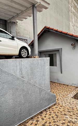Casa à venda com 210m², 6 quartos e 1 vaga Casa à venda com 210m², 6 quartos e 1 vagaGaragem