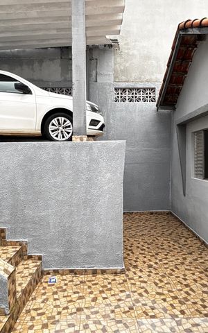 Casa à venda com 210m², 6 quartos e 1 vaga Casa à venda com 210m², 6 quartos e 1 vagaGaragem