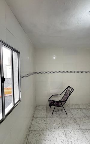 Casa à venda com 210m², 6 quartos e 1 vaga Casa à venda com 210m², 6 quartos e 1 vagaCasa 1 - Cozinha