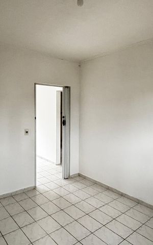 Casa à venda com 210m², 6 quartos e 1 vaga Casa à venda com 210m², 6 quartos e 1 vagaCasa 2 - Quarto 1
