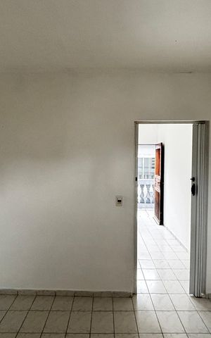 Casa à venda com 210m², 6 quartos e 1 vaga Casa à venda com 210m², 6 quartos e 1 vagaCasa 2 - Quarto 1