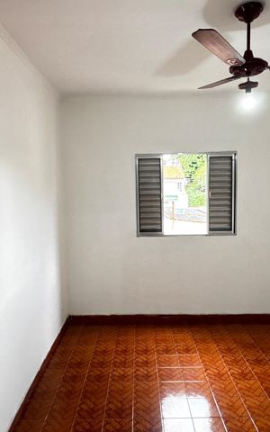 Casa à venda com 210m², 6 quartos e 1 vaga Casa à venda com 210m², 6 quartos e 1 vagaCasa 3 - Quarto 1