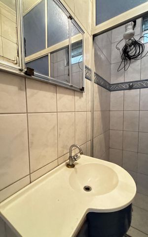 Casa à venda com 210m², 6 quartos e 1 vaga Casa à venda com 210m², 6 quartos e 1 vagaCasa 3 - Banheiro