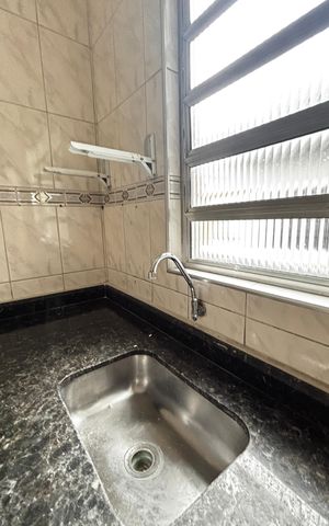 Casa à venda com 210m², 6 quartos e 1 vaga Casa à venda com 210m², 6 quartos e 1 vagaCasa 2 - Cozinha
