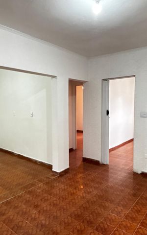 Casa à venda com 210m², 6 quartos e 1 vaga Casa à venda com 210m², 6 quartos e 1 vagaCasa 3 - Sala