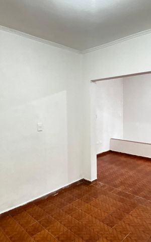 Casa à venda com 210m², 6 quartos e 1 vaga Casa à venda com 210m², 6 quartos e 1 vagaCasa 3 - Sala