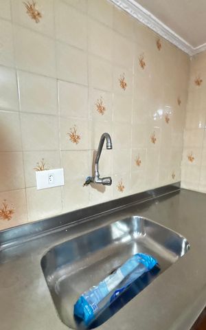 Casa à venda com 210m², 6 quartos e 1 vaga Casa à venda com 210m², 6 quartos e 1 vagaCasa 3 - Cozinha