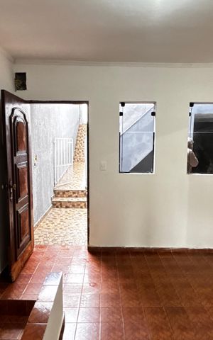 Casa à venda com 210m², 6 quartos e 1 vaga Casa à venda com 210m², 6 quartos e 1 vagaCasa 3 - Sala