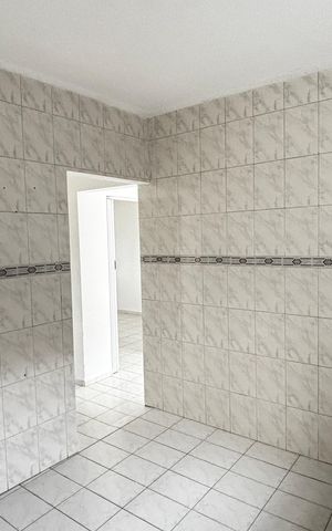 Casa à venda com 210m², 6 quartos e 1 vaga Casa à venda com 210m², 6 quartos e 1 vagaCasa 2 - Cozinha