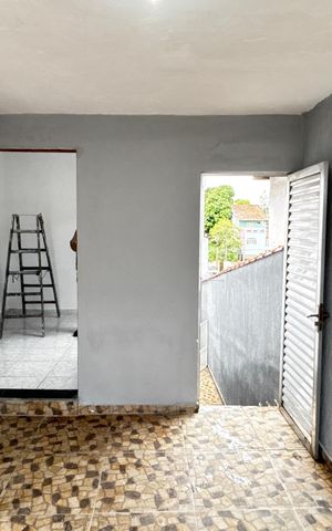 Casa à venda com 210m², 6 quartos e 1 vaga Casa à venda com 210m², 6 quartos e 1 vagaQuintal