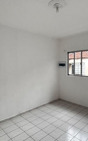 Casa à venda com 210m², 6 quartos e 1 vaga Casa à venda com 210m², 6 quartos e 1 vagaCasa 2 - Sala