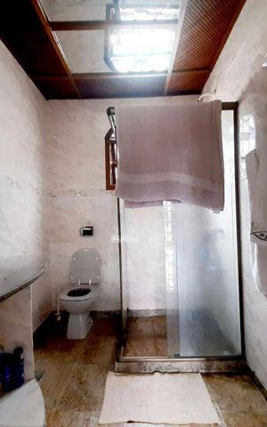 Casa à venda com 271m², 3 quartos e 4 vagas