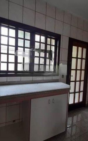 Casa à venda com 390m², 6 quartos e 4 vagas