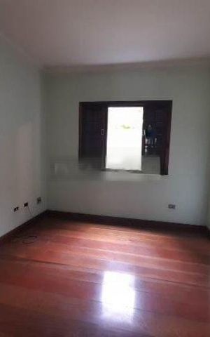 Casa à venda com 390m², 6 quartos e 4 vagas