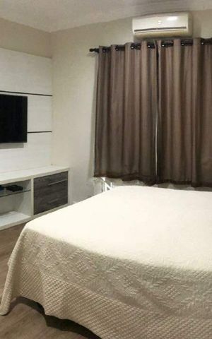 Casa à venda com 226m², 4 quartos e 4 vagas