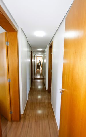 Apartamento à venda com 140m², 4 quartos e 4 vagasCorredor