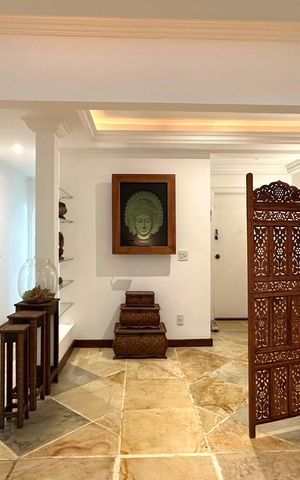 Apartamento à venda com 249m², 3 quartos e 1 vaga Apartamento à venda com 249m², 3 quartos e 1 vagaSala