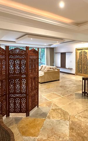 Apartamento à venda com 249m², 3 quartos e 1 vaga Apartamento à venda com 249m², 3 quartos e 1 vagaSala