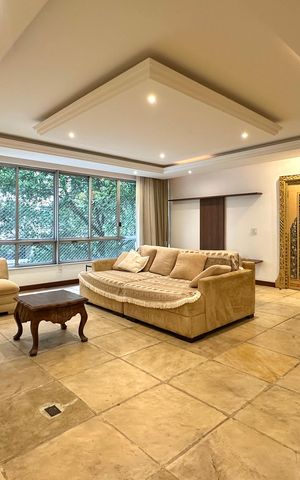 Apartamento à venda com 249m², 3 quartos e 1 vaga Apartamento à venda com 249m², 3 quartos e 1 vagaSala